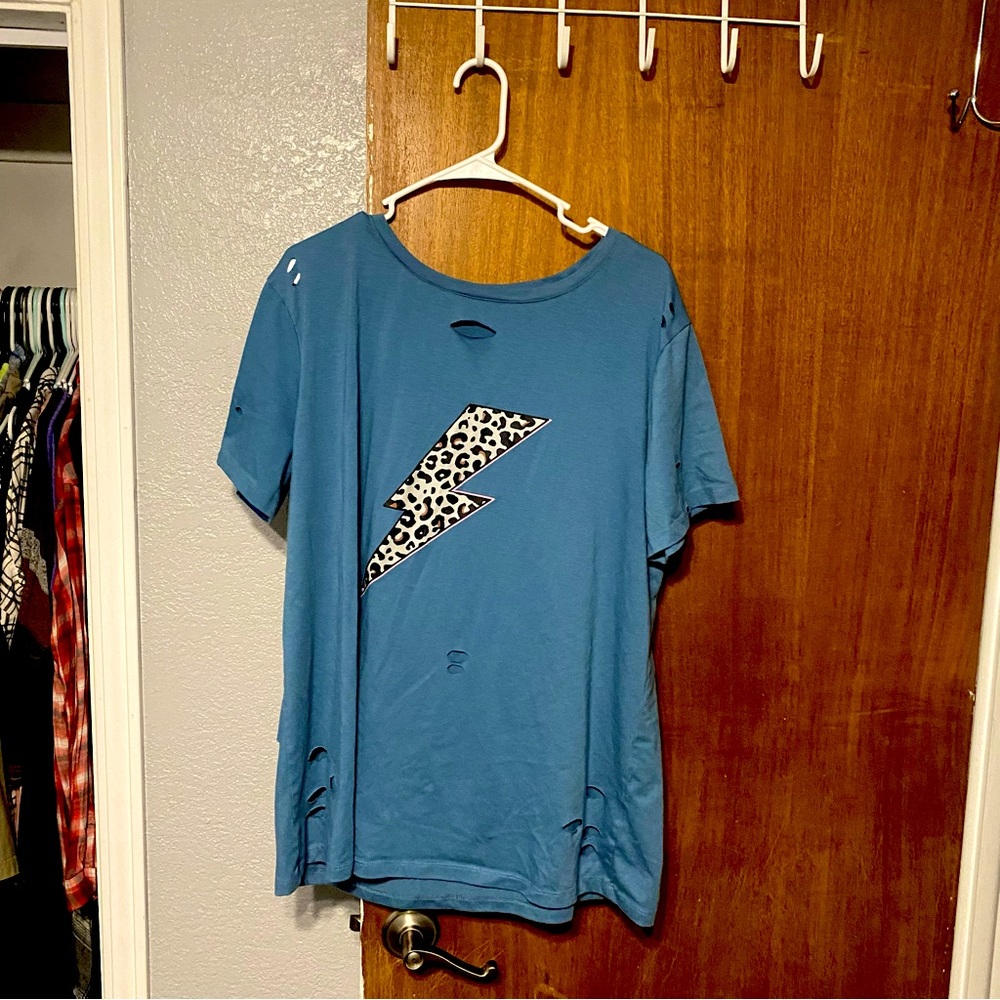 Amazon lightning vintage tee. Teal, cheetah print, with a dash of hot pink